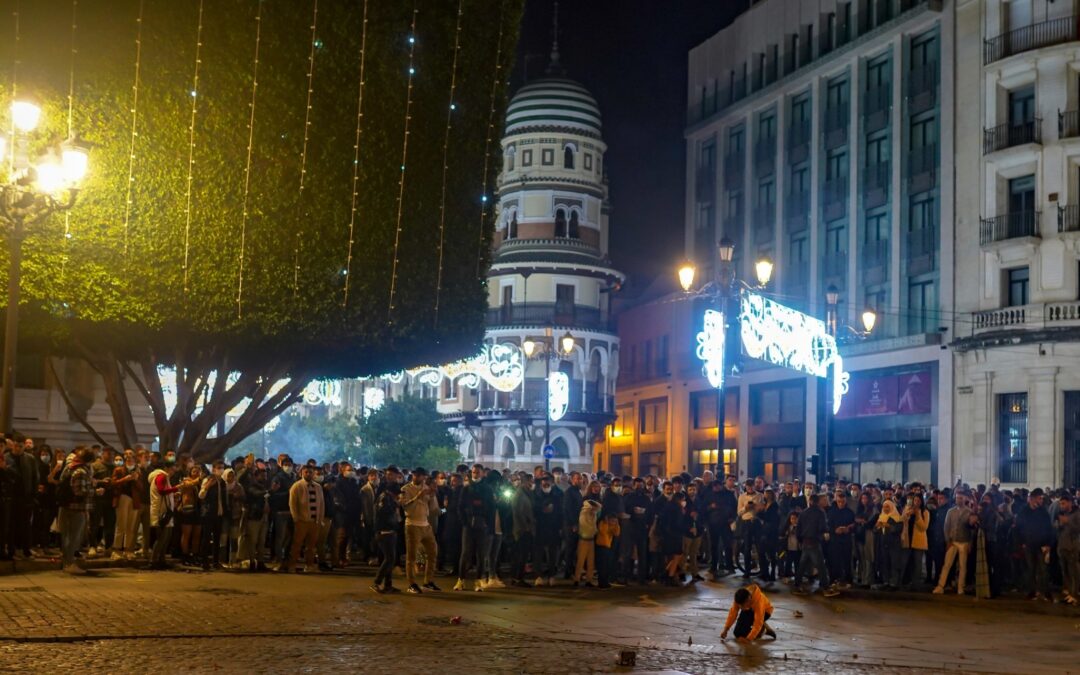 Sevilla lanza la figura del “sereno” para fomentar la convivencia en la ciudad: serán 20 desempleados