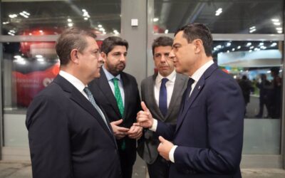 Moreno y García-Page participan este sábado en un acto por el 40 aniversario de la Casa de Castilla-La Mancha en Sevilla