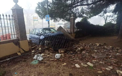Condenado por conducir ebrio a gran velocidad y "empotrar" su coche contra un parque en San Juan