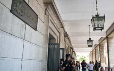 Una jueza denuncia las posibles difamaciones de un youtuber contra ella tras una sentencia