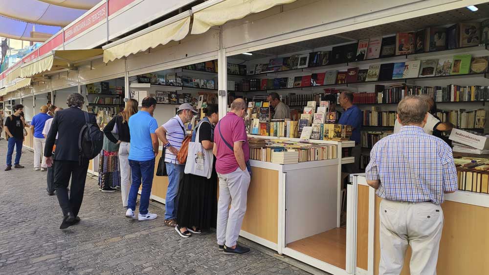 La Feria del Libro Antiguo volverá a la Plaza San Francisco en septiembre